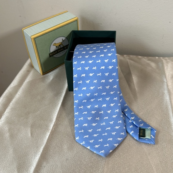 Bird Dog Bay Silk Tie DOGS ON THE RUN, Blue NIB  Tags! - Picture 4 of 6
